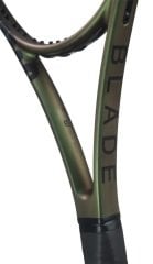 Wilson Blade 104 V8 Tenis Raketi
